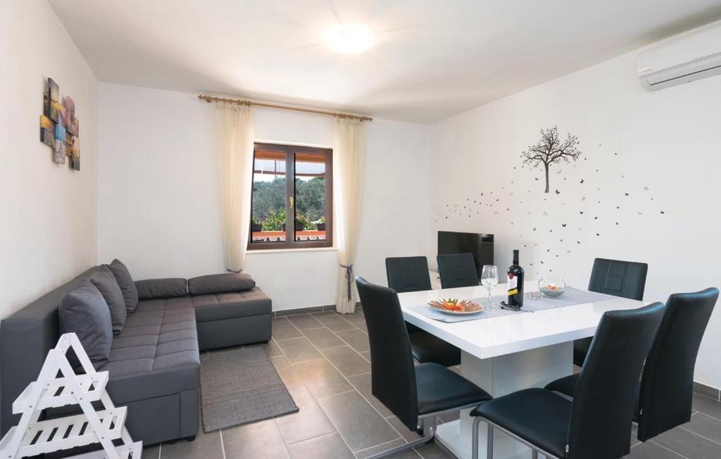 Apartments Devic Sukošan Εξωτερικό φωτογραφία