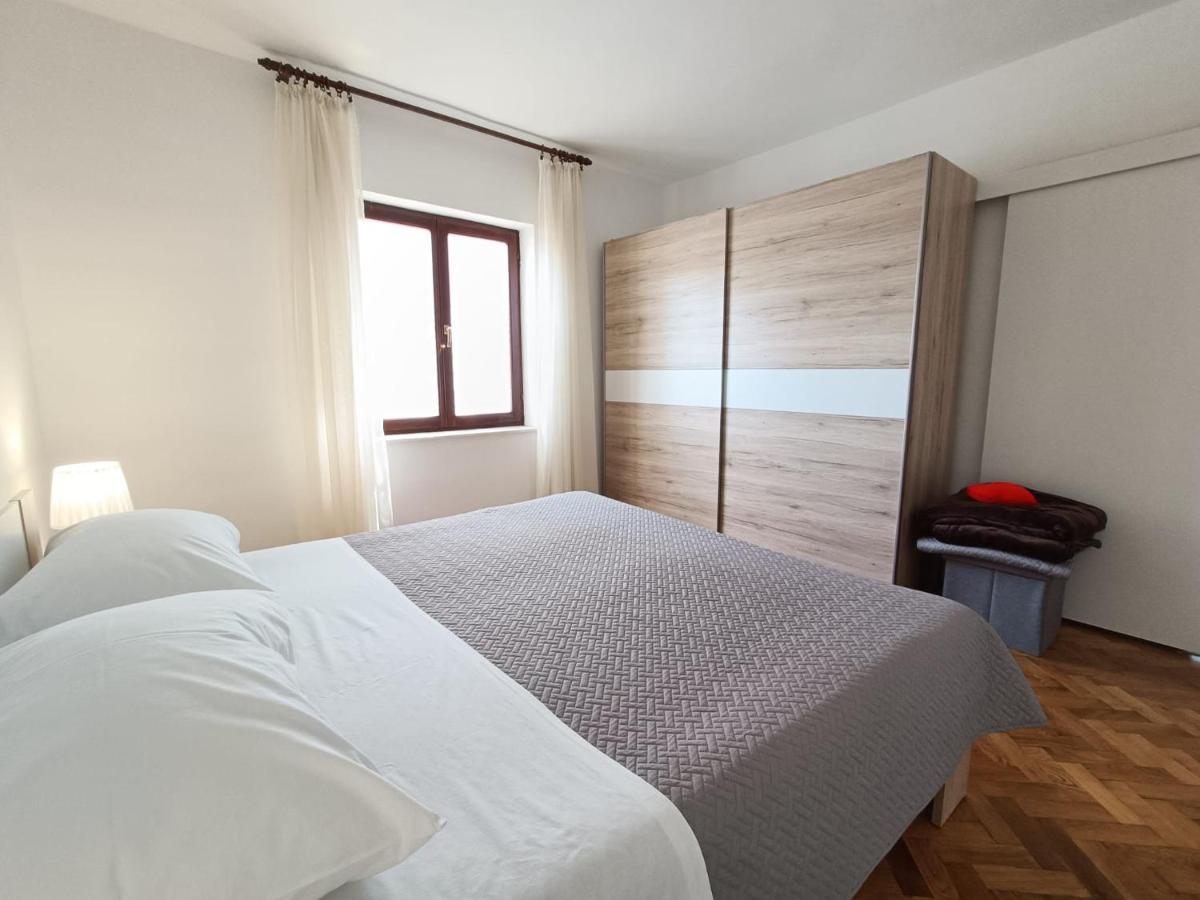 Apartments Devic Sukošan Εξωτερικό φωτογραφία